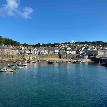 Seagulls Cottage, Touching Distance From Beach Mousehole Eksteriør billede