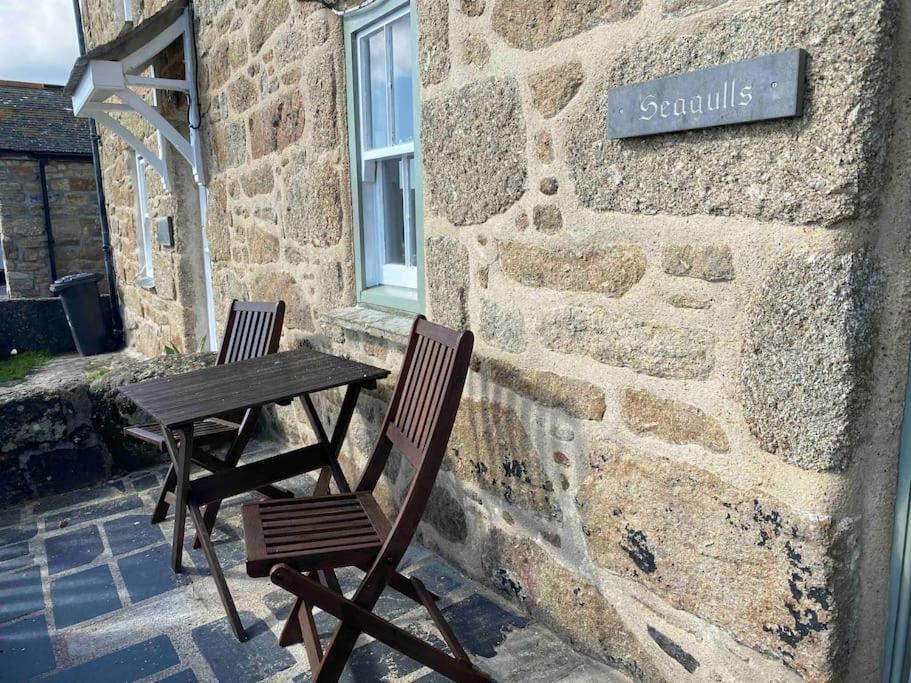 Seagulls Cottage, Touching Distance From Beach Mousehole Eksteriør billede